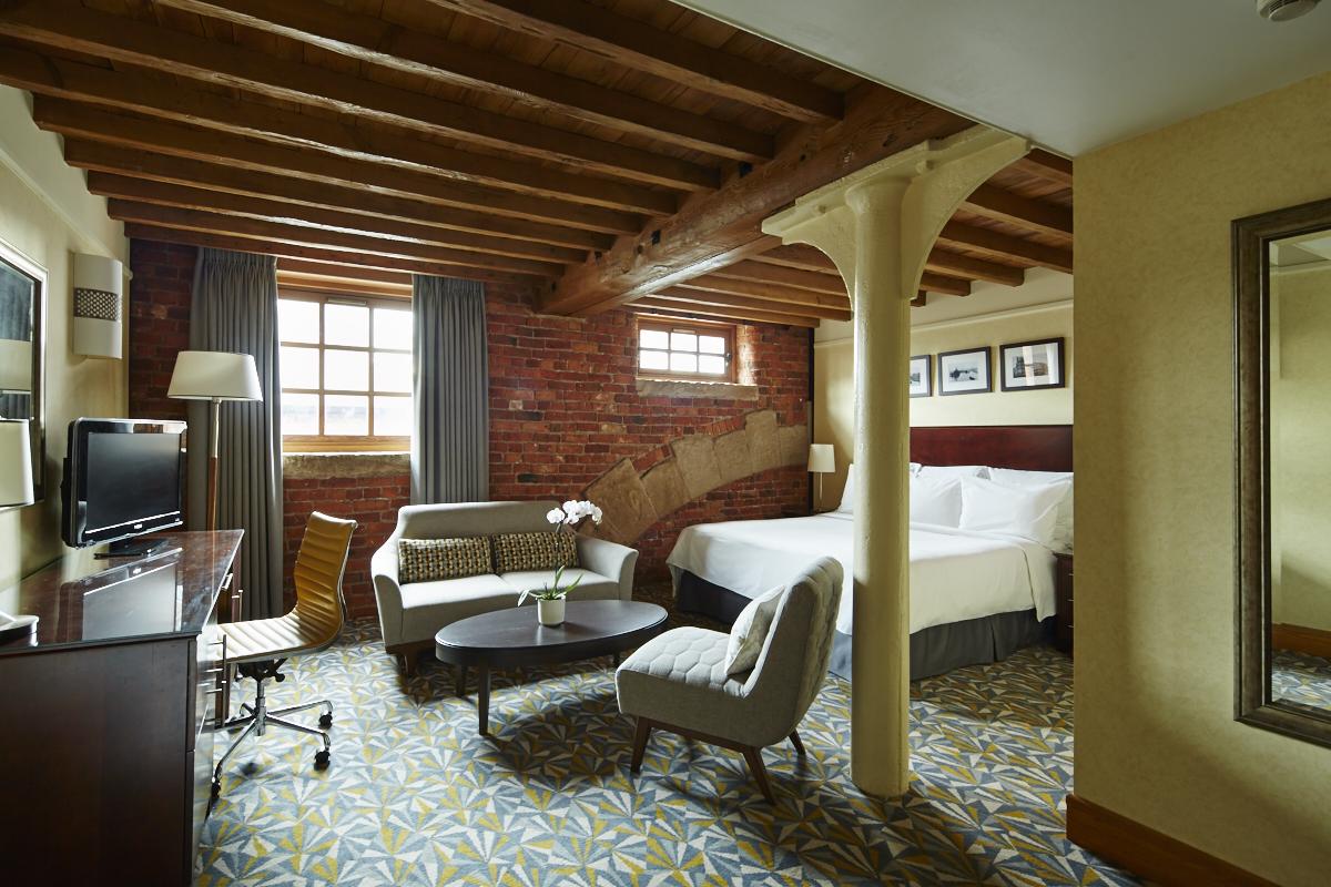 Manchester Marriott Victoria & Albert Hotel Экстерьер фото