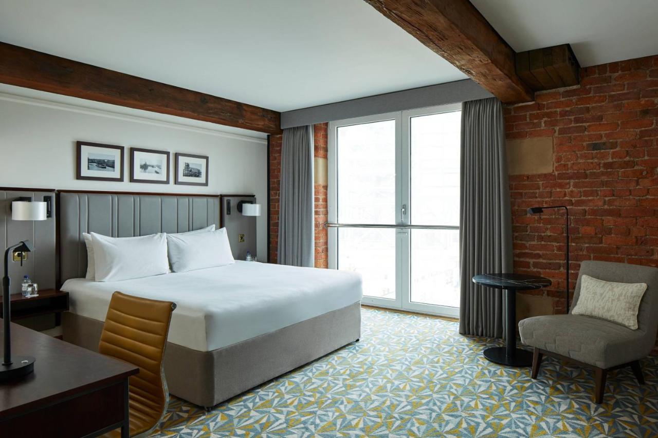 Manchester Marriott Victoria & Albert Hotel Экстерьер фото
