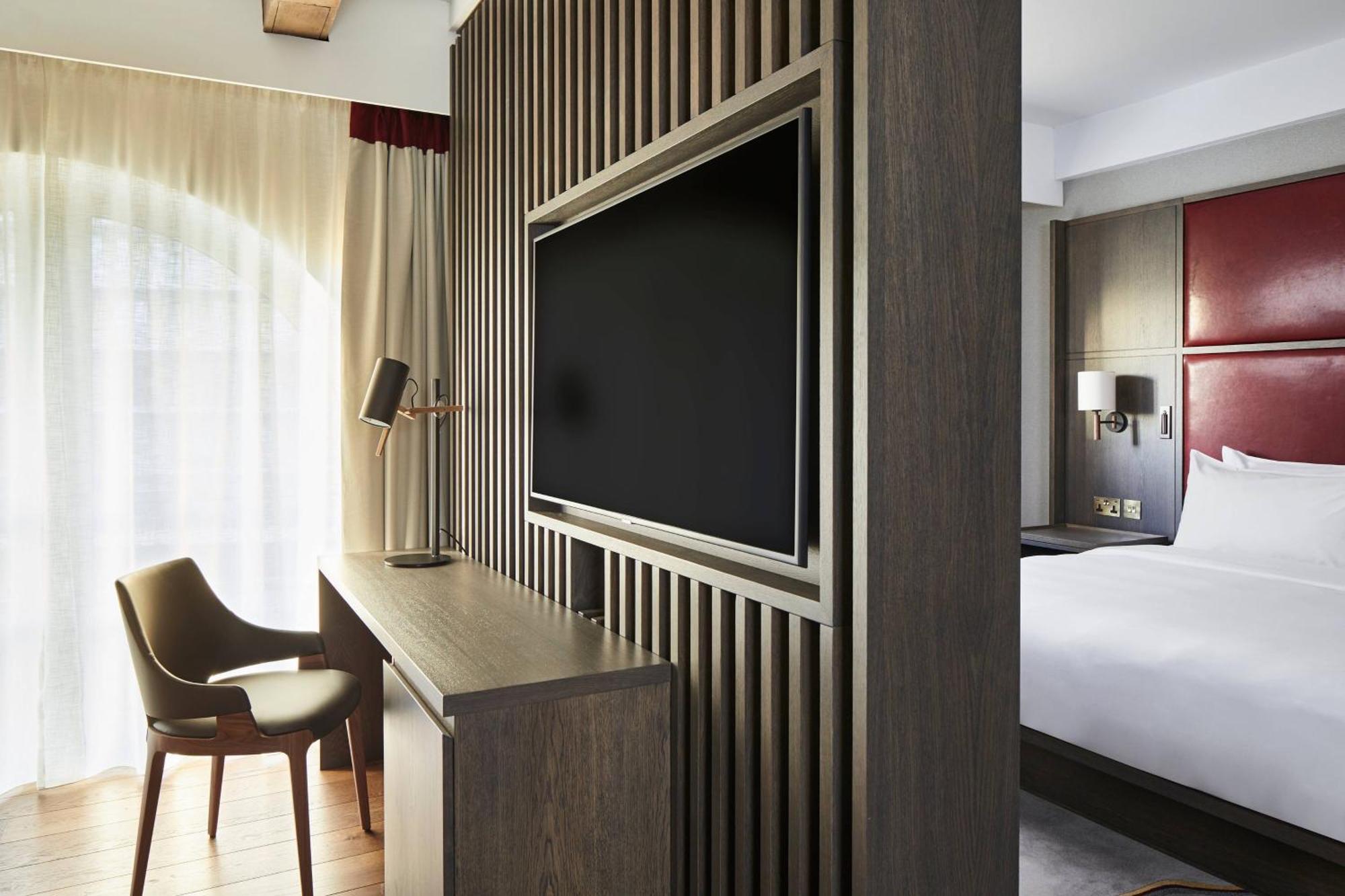 Manchester Marriott Victoria & Albert Hotel Экстерьер фото