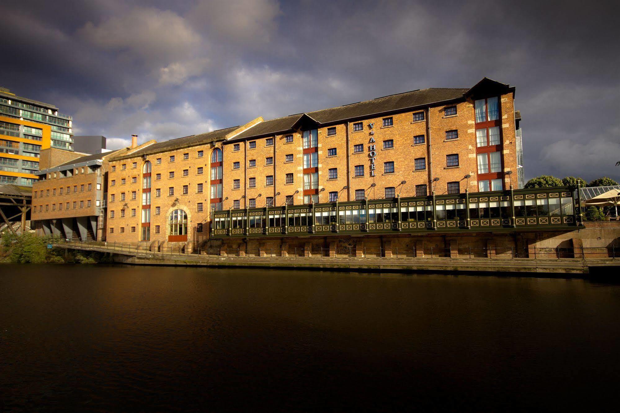 Manchester Marriott Victoria & Albert Hotel Экстерьер фото